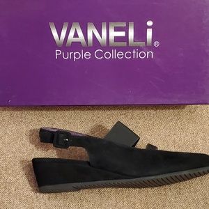 Vaneli Farida Suede Black Sandals.  9.5M
